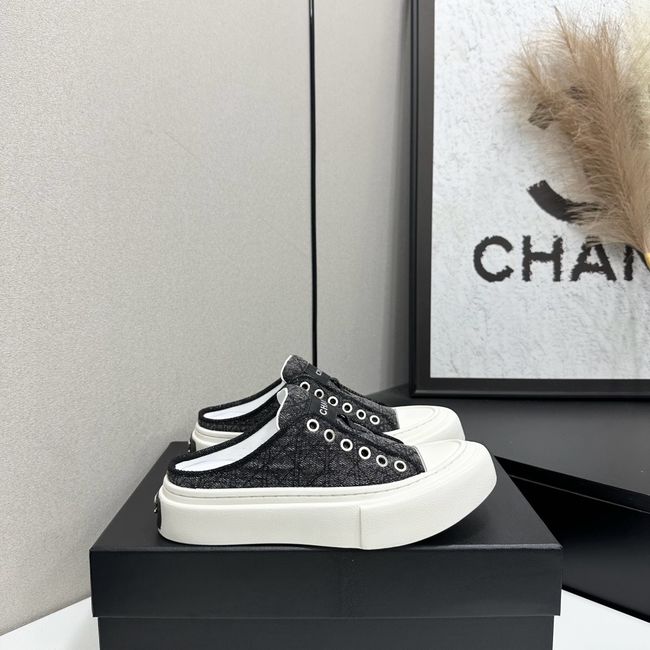 Chanel Mules 64144-1