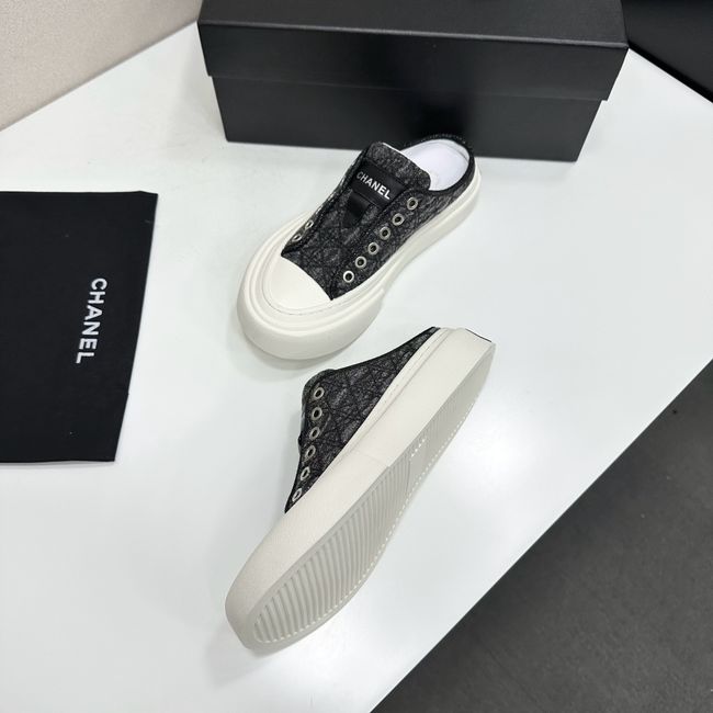 Chanel Mules 64144-1