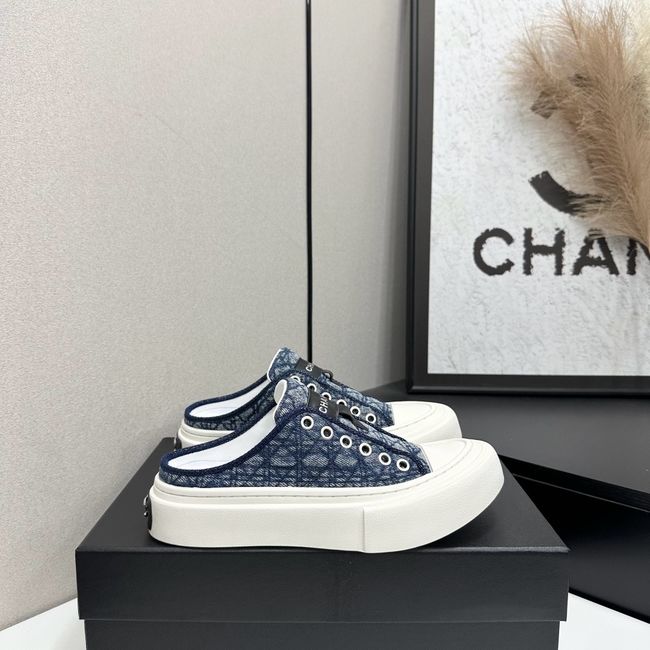 Chanel Mules 64144-2