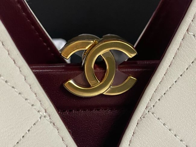 Chanel Small Shopping Bag AS6392 Cream Chanel Small Shopping Bag AS6392 Cream