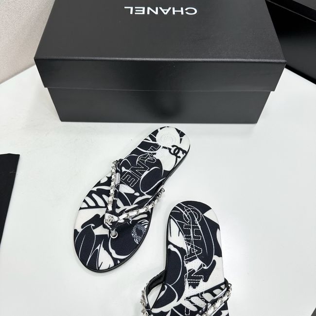Chanel Thongs 64143-3