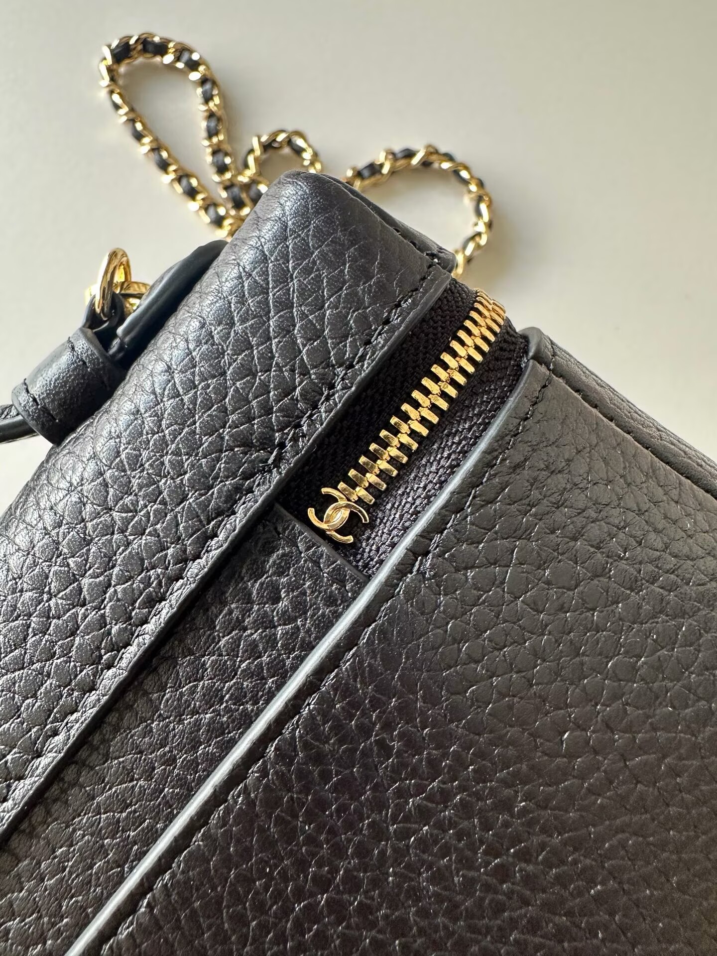 Chanel Vanity With Chain AP5346 Black