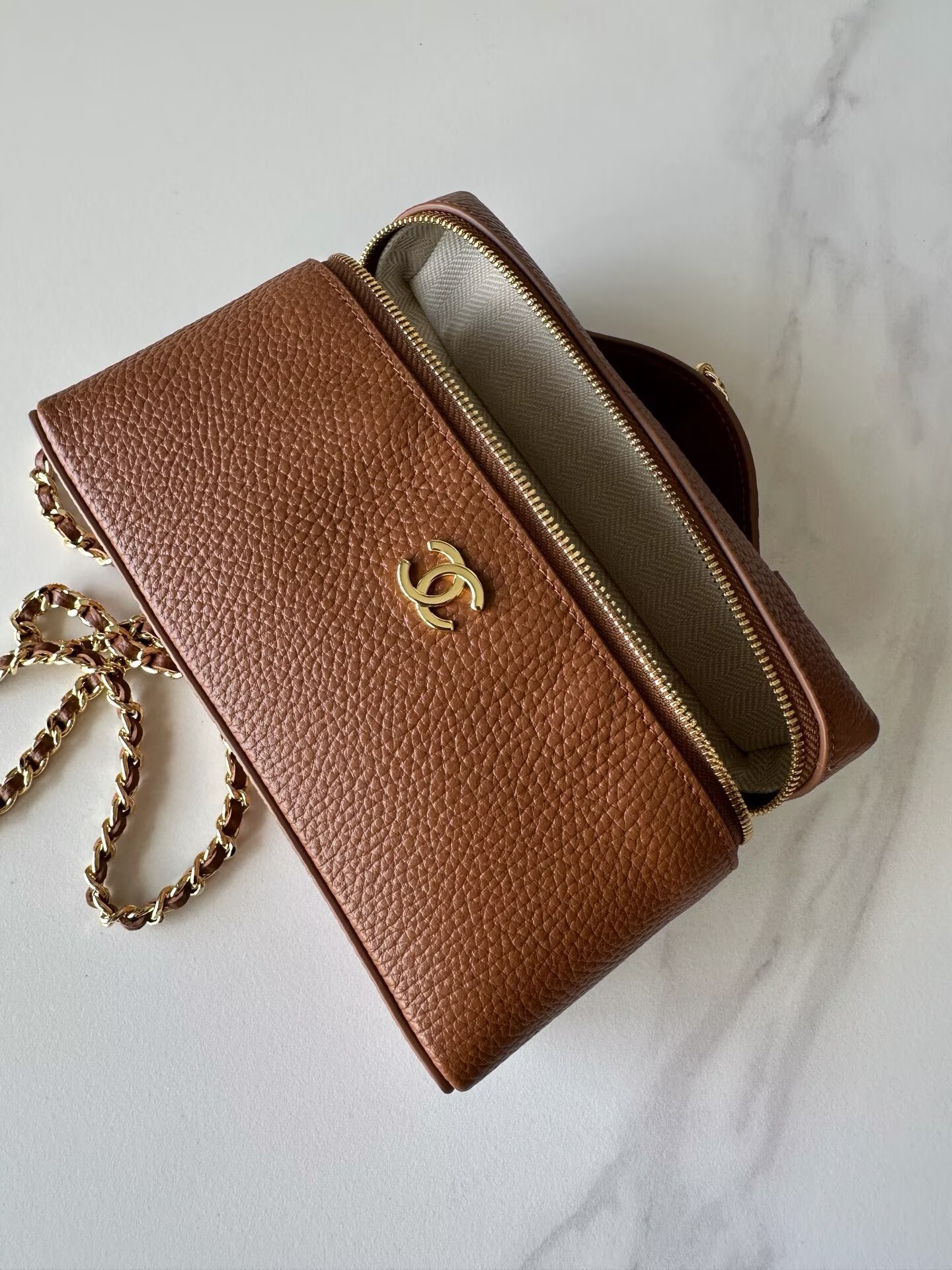 Chanel Vanity With Chain AP5346 Brown Chanel Vanity With Chain AP5346 Brown