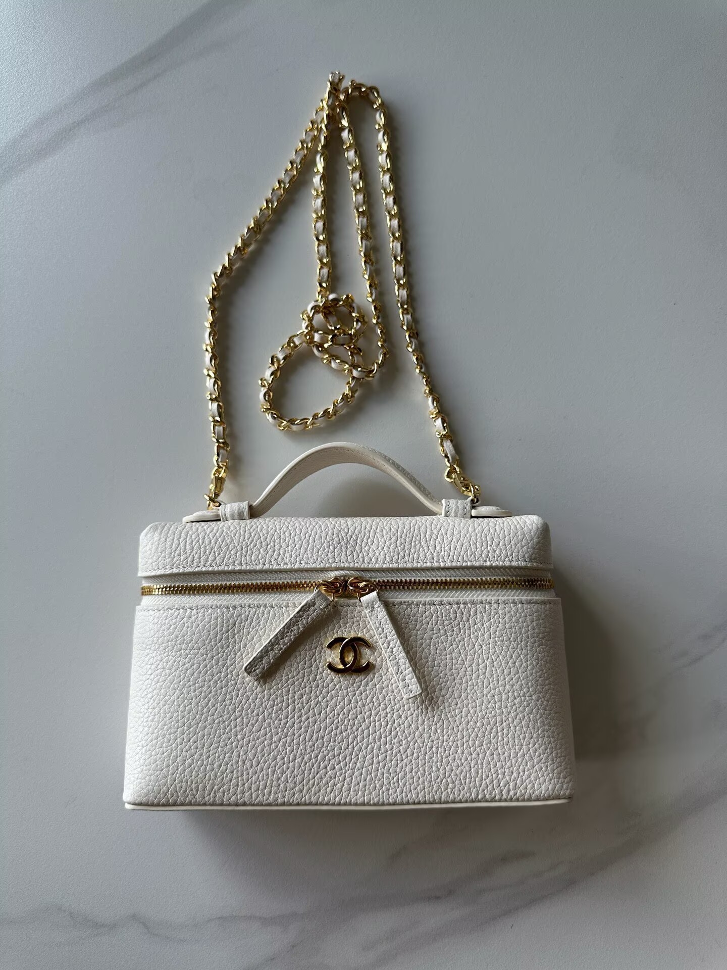 Chanel Vanity With Chain AP5346 White