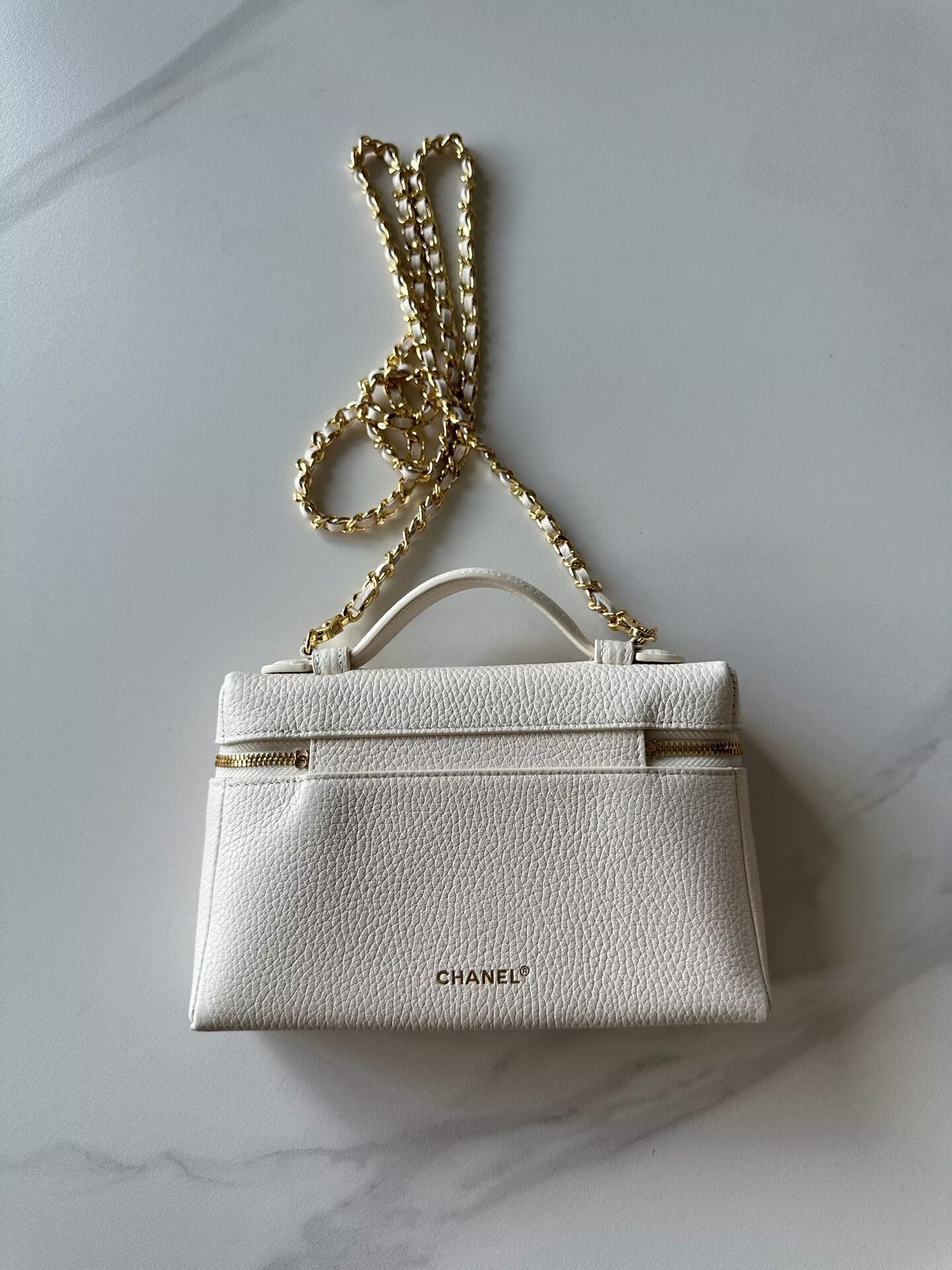 Chanel Vanity With Chain AP5346 White