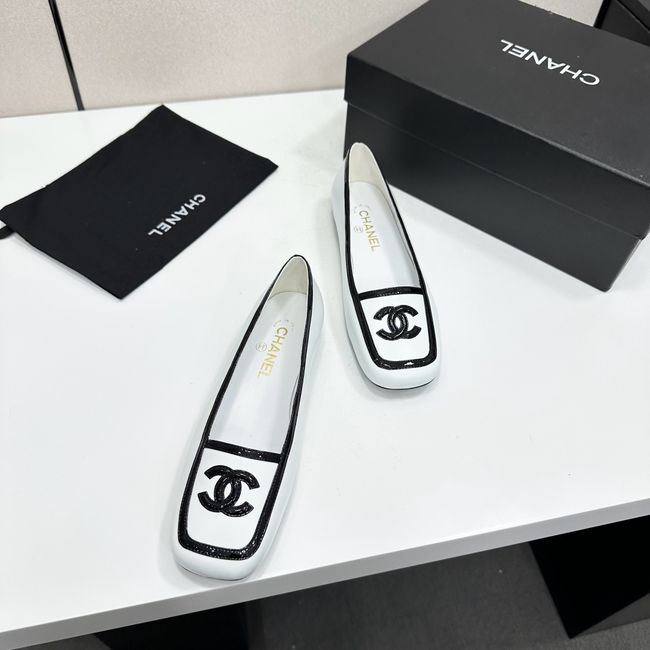 Chanel Moccasins 64158-4