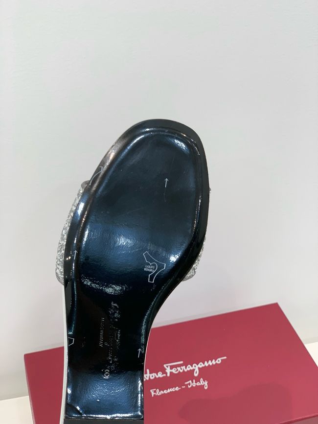 Ferragamo Slippers 64189-1
