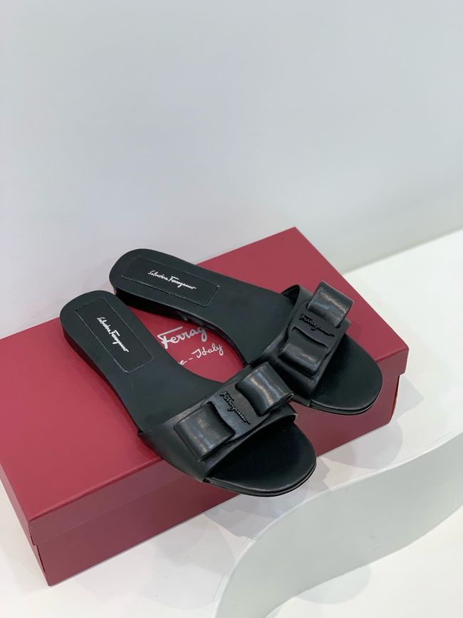 Ferragamo Slippers 64189-2