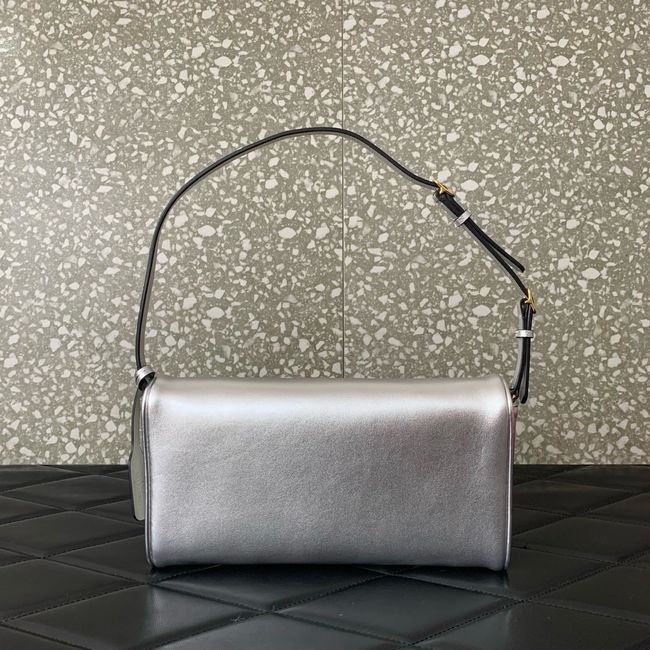 VALENTINO DEVAIN Small Sheepskin Shoulder Bag WB0T31 Silver VALENTINO DEVAIN Small Sheepskin Shoulder Bag WB0T31 Silver