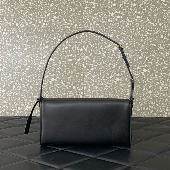 VALENTINO DEVAIN Small Sheepskin Shoulder Bag WB0T31 black VALENTINO DEVAIN Small Sheepskin Shoulder Bag WB0T31 black