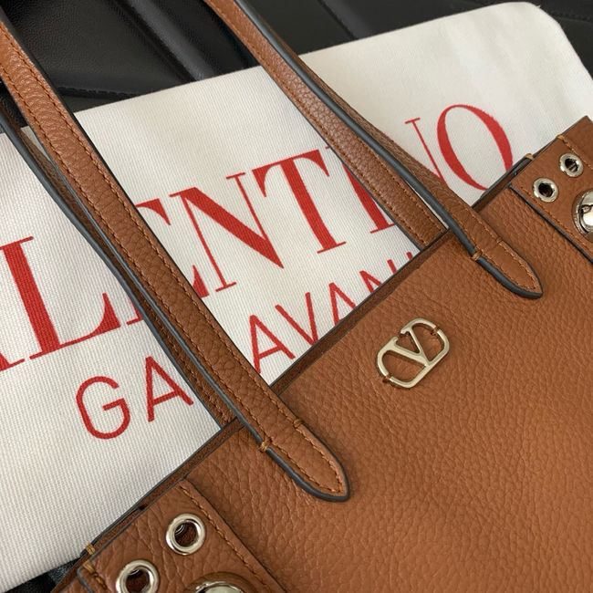 VALENTINO NELLCOTE small Calfskin Handbag WB0R78 camel VALENTINO NELLCOTE small Calfskin Handbag WB0R78 camel