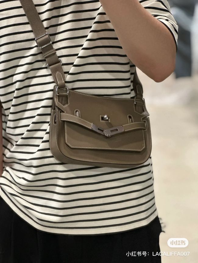 Hermes Jypsiere mini shoulder bag H088004 light gray &silver buckle Hermes Jypsiere mini shoulder bag H088004 light gray &silver buckle