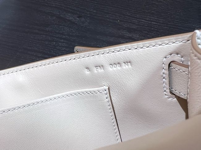 Hermes Jypsiere mini shoulder bag H088004 white &silver buckle Hermes Jypsiere mini shoulder bag H088004 white &silver buckle