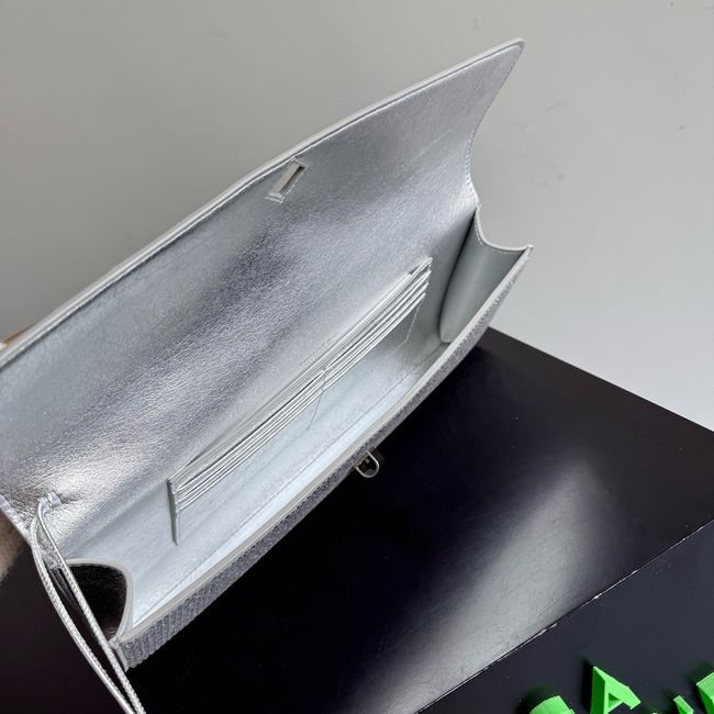 Bottega Veneta Andiamo Clutch Crystal 32190 Silver Bottega Veneta Andiamo Clutch Crystal 32190 Silver