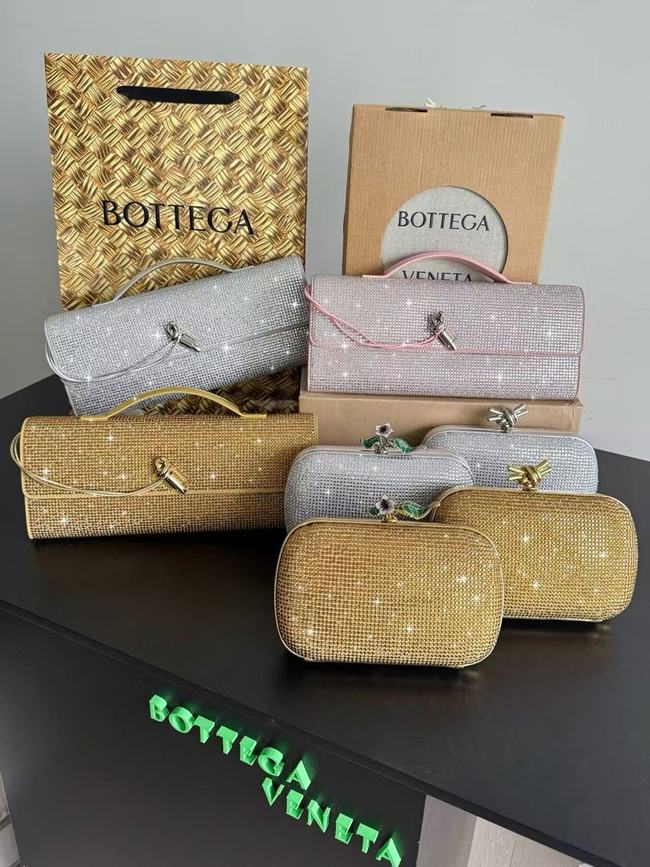 Bottega Veneta Andiamo Clutch Crystal 32190 gold Bottega Veneta Andiamo Clutch Crystal 32190 gold