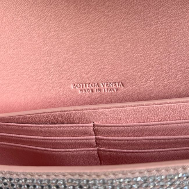 Bottega Veneta Andiamo Clutch Crystal 32190 pink Bottega Veneta Andiamo Clutch Crystal 32190 pink