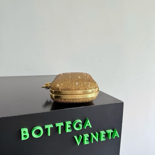Bottega Veneta Soft Knot Clutch Crystal 866062V gold Bottega Veneta Soft Knot Clutch Crystal 866062V gold