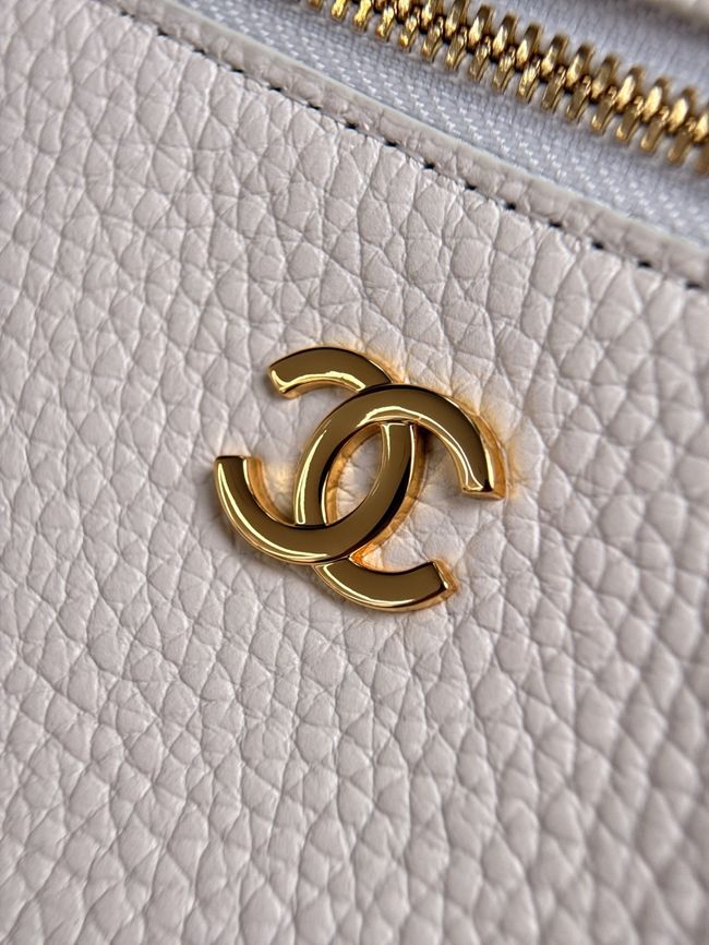 Chanel Large Vanity with chain AS6473 white Chanel Large Vanity with chain AS6473 white